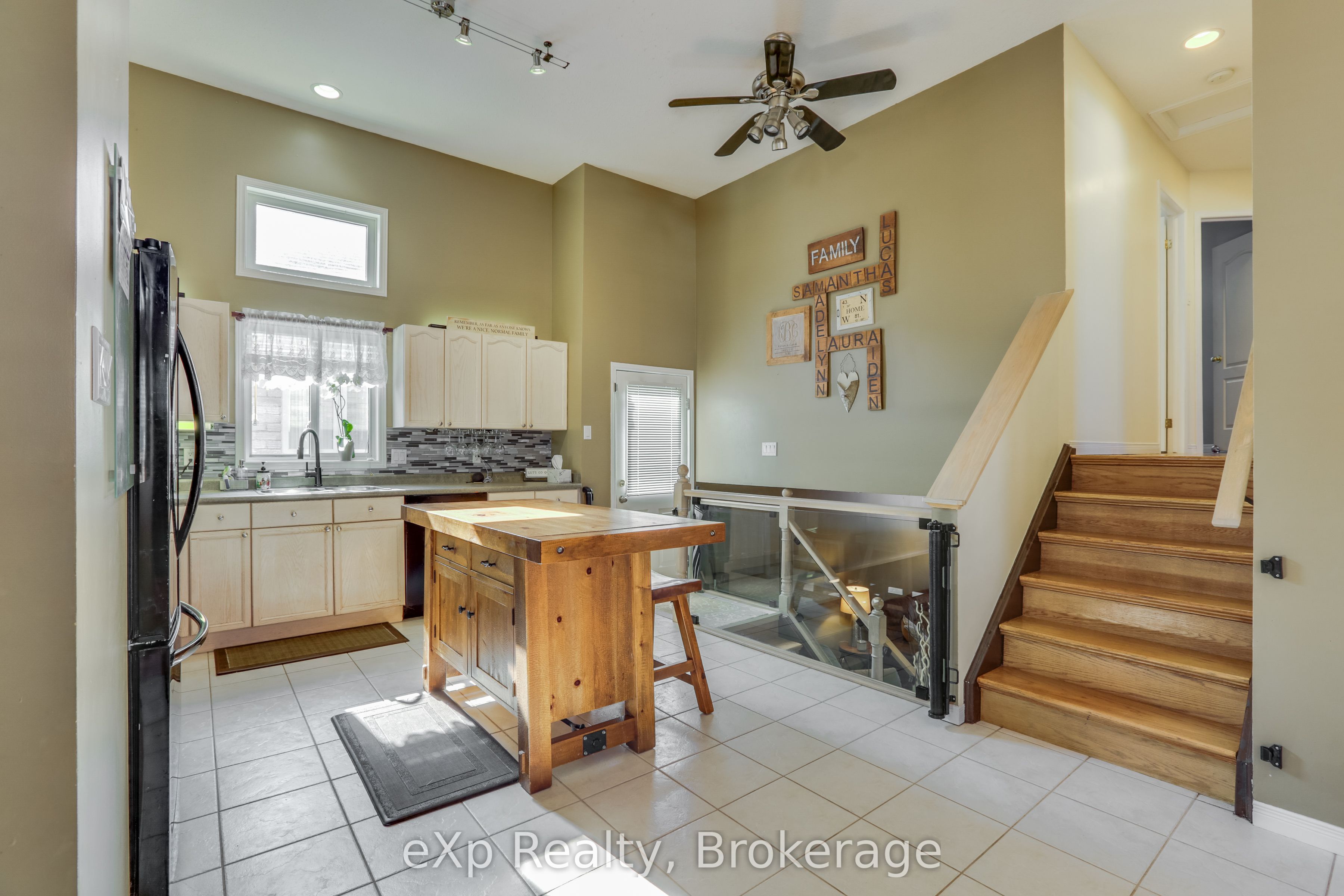 547 Forest Creek Place Property Photo 11