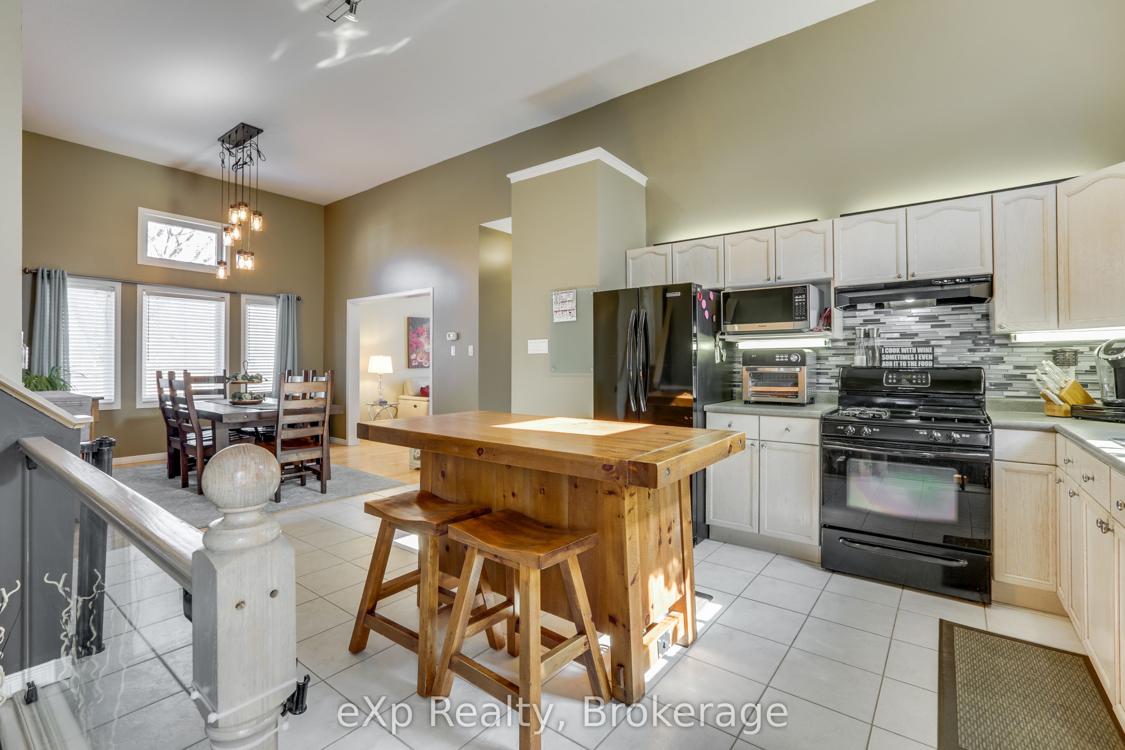 547 Forest Creek Place Property Photo 13