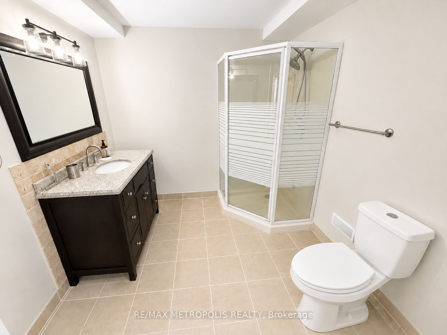 46 Whiterock Avenue Property Photo 28