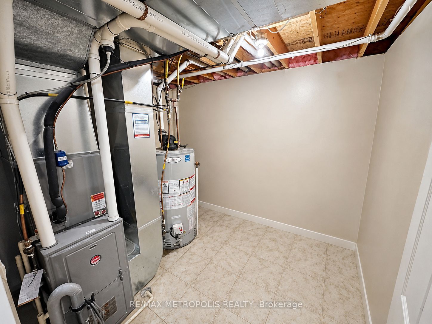 46 Whiterock Avenue Property Photo 31