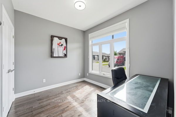 33 Solara Private Property Photo 4