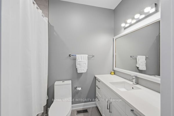 33 Solara Private Property Photo 6