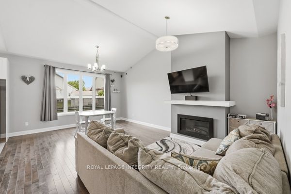 33 Solara Private Property Photo 8