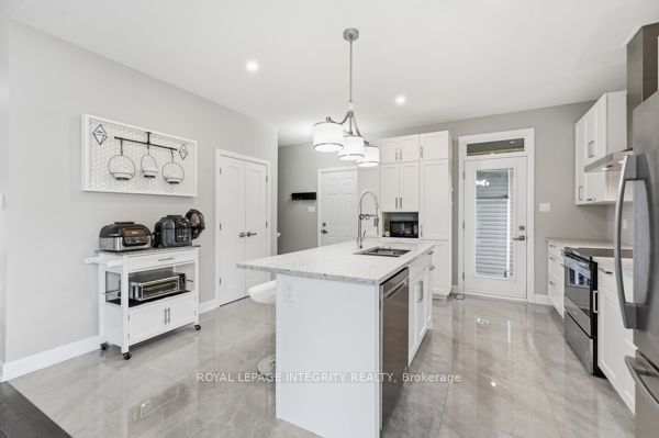 33 Solara Private Property Photo 13