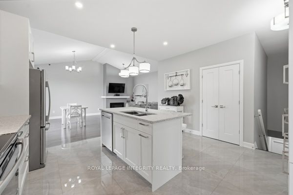 33 Solara Private Property Photo 16