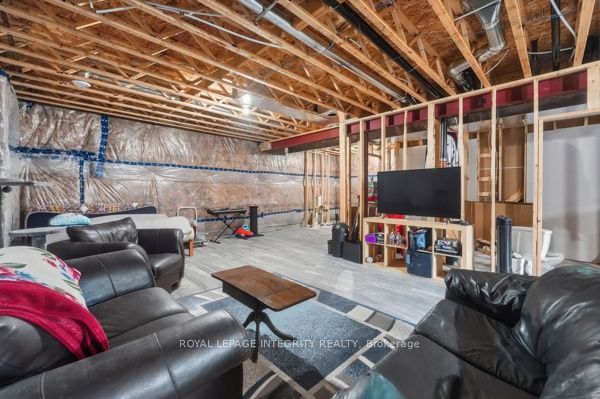 33 Solara Private Property Photo 25