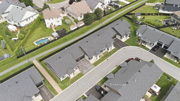 33 Solara Private Property Photo 31