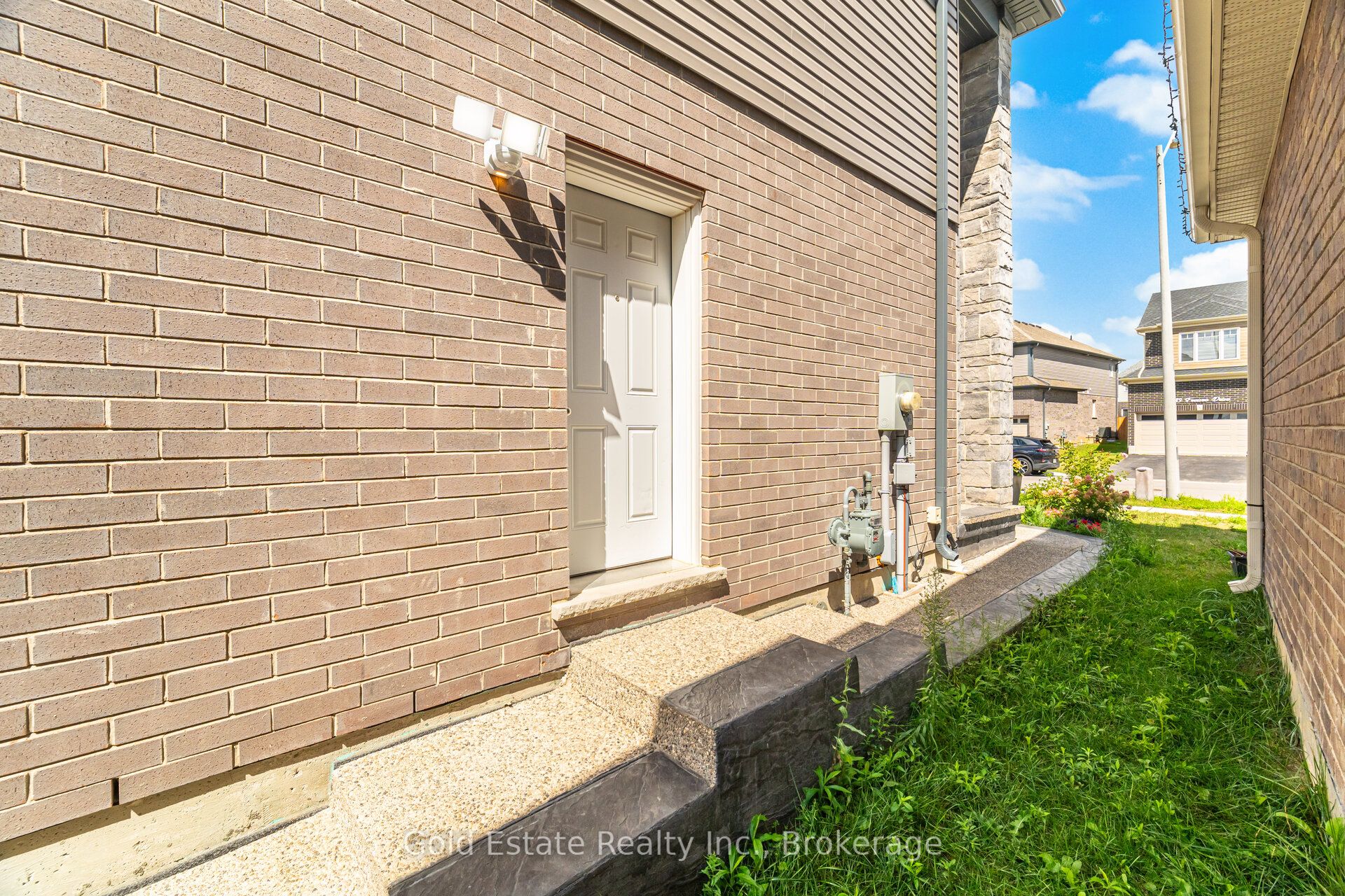 292 Freure Drive Bsmt Property Photo 2