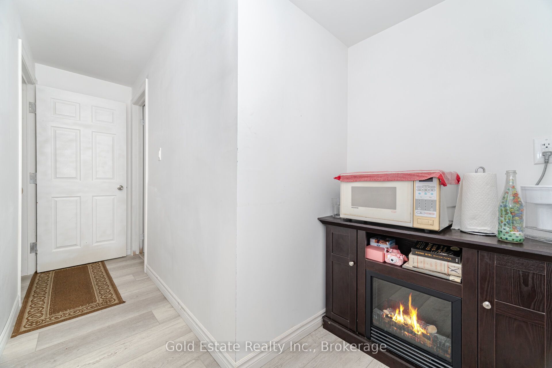 292 Freure Drive Bsmt Property Photo 17