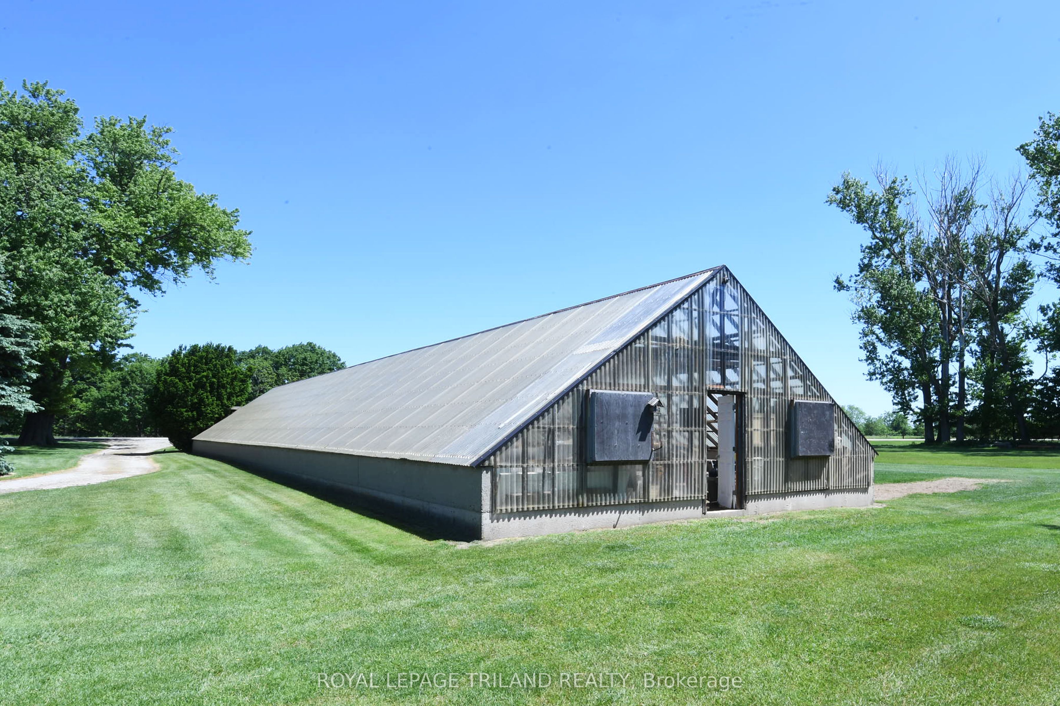 48789 Dexter Line Property Photo 24
