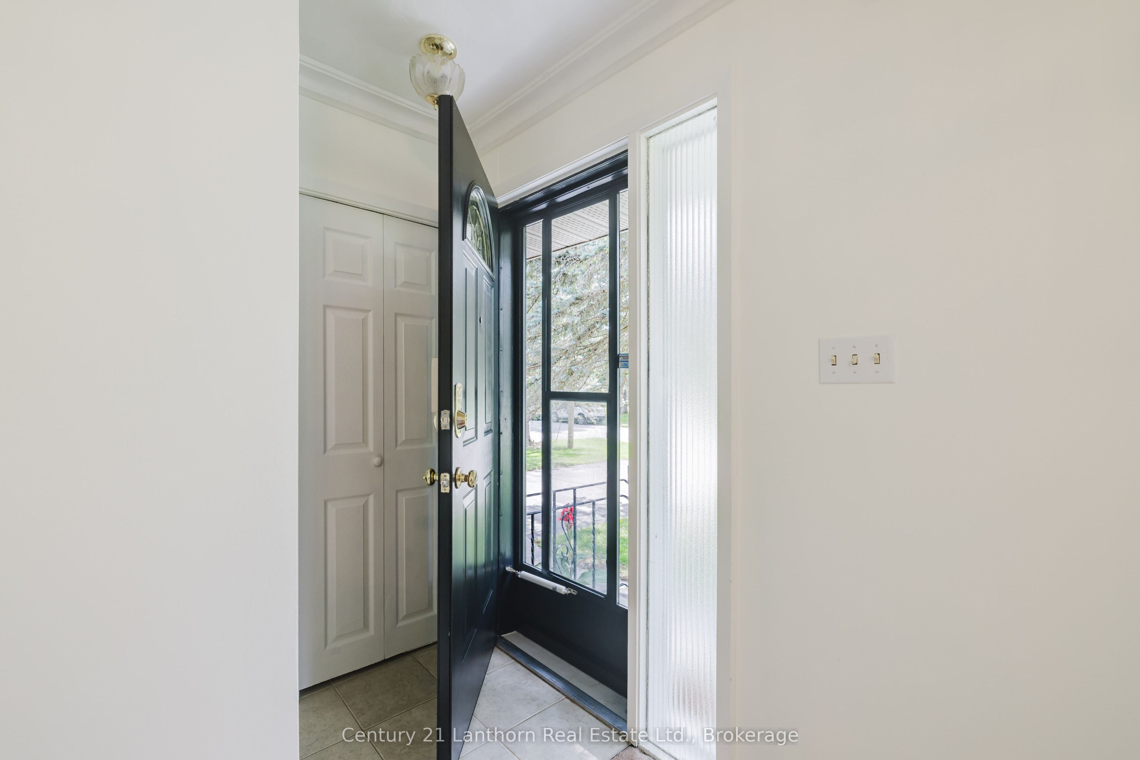 23 Wood Street Property Photo 7