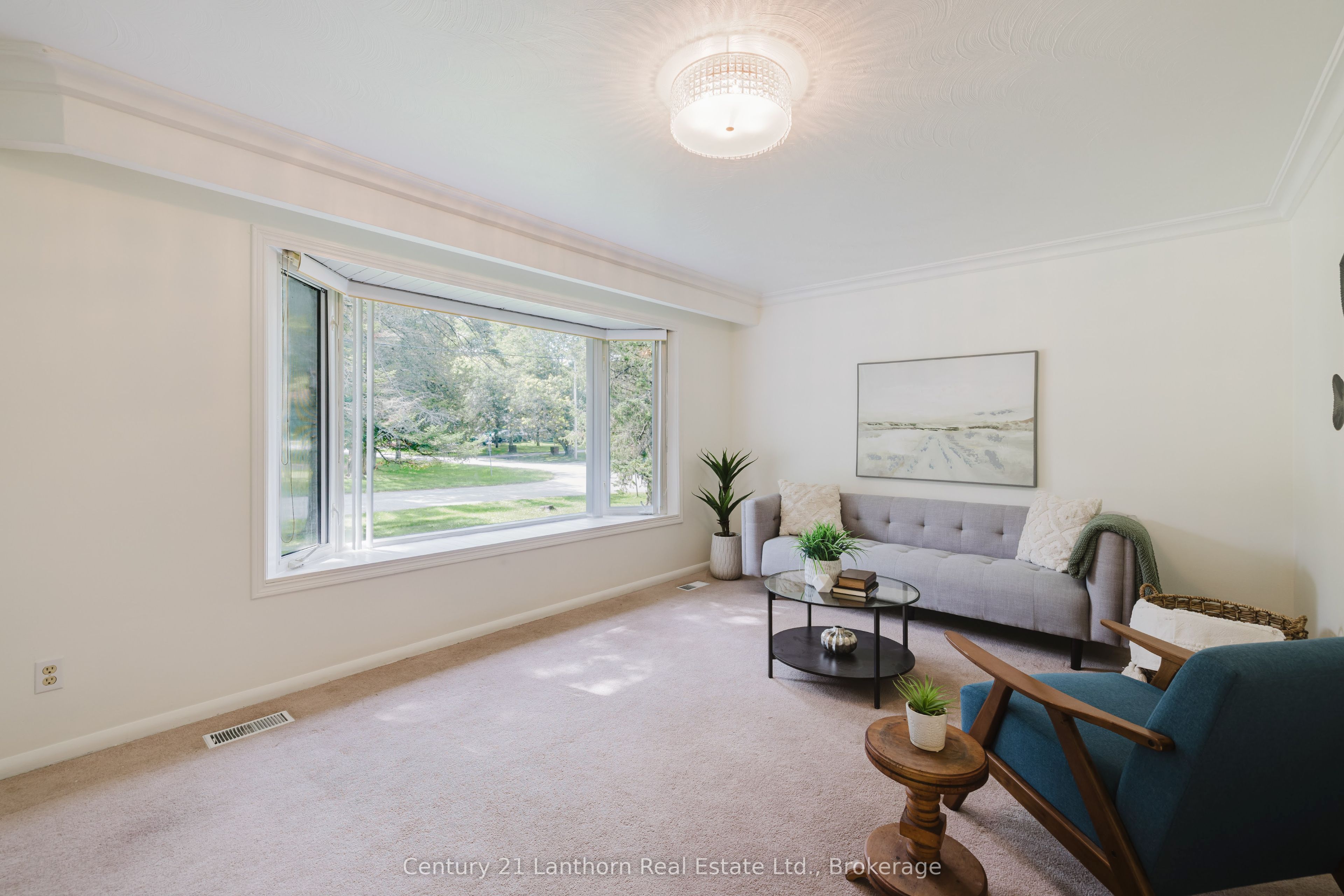 23 Wood Street Property Photo 10