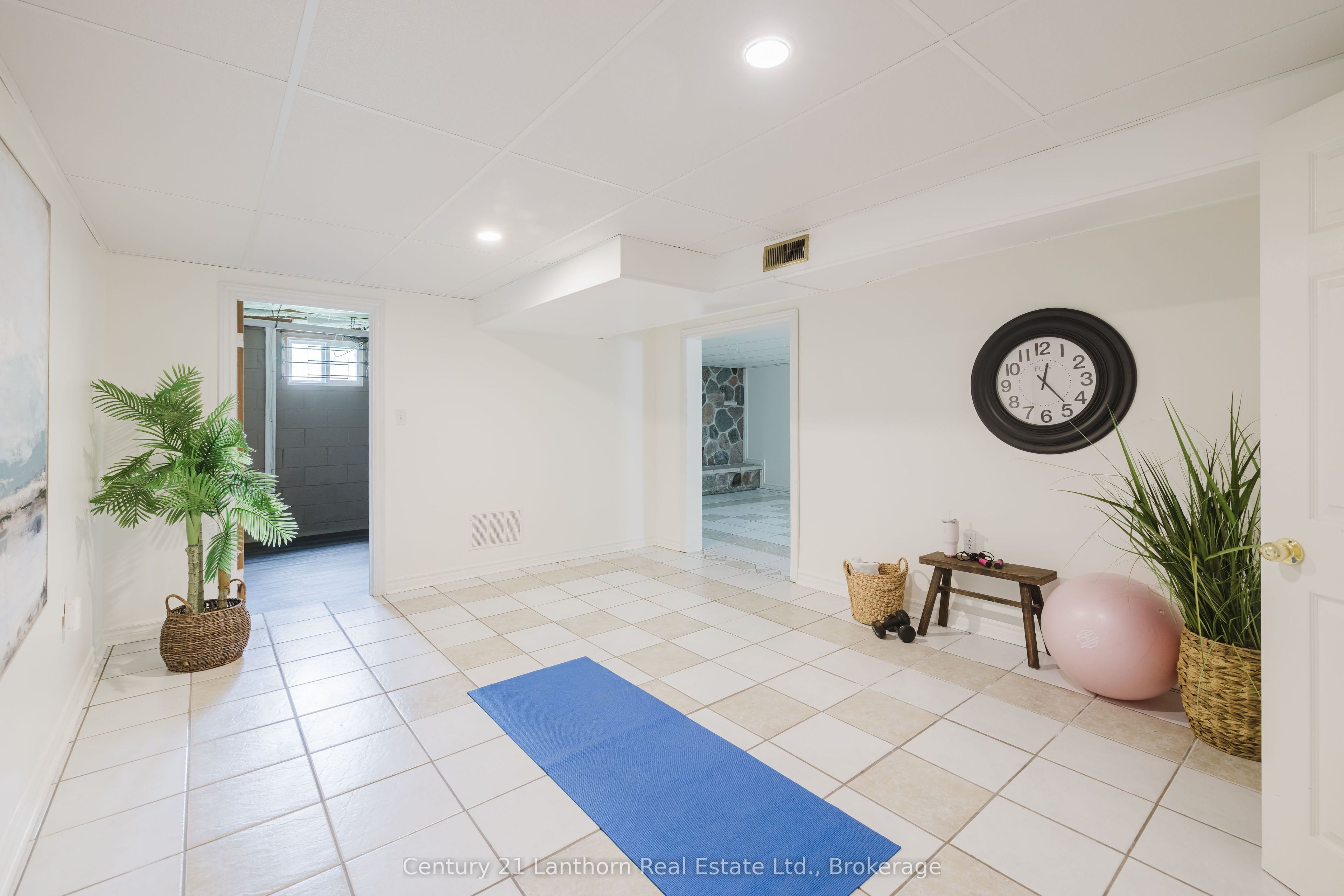 23 Wood Street Property Photo 25