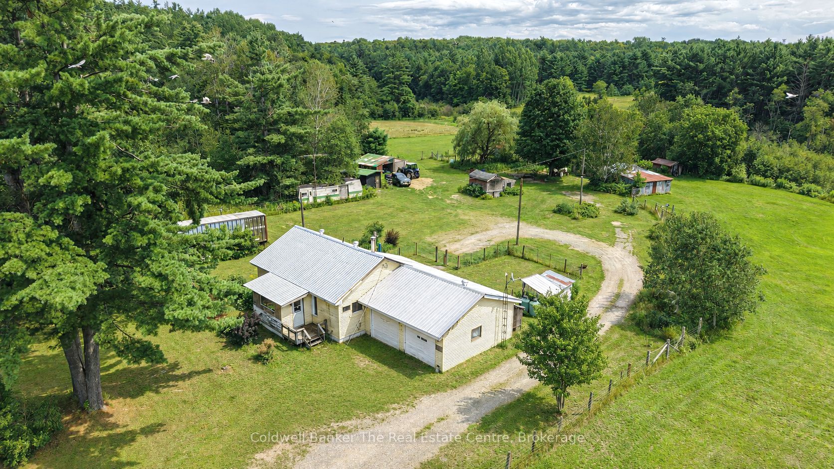 1121 Beiers Road Property Photo 1