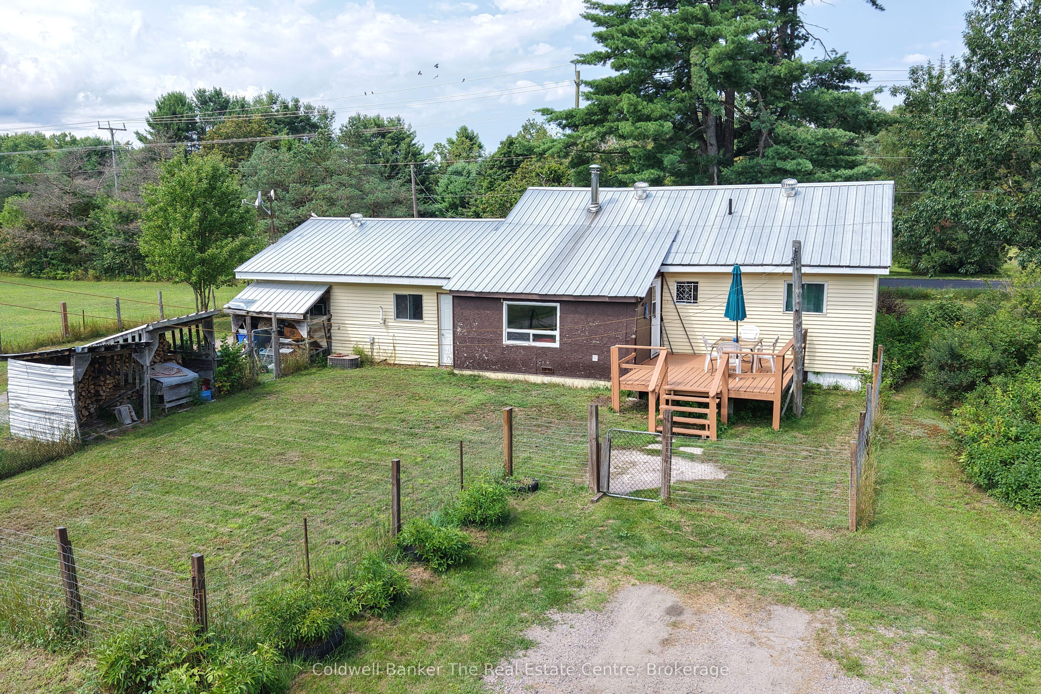 1121 Beiers Road Property Photo 8