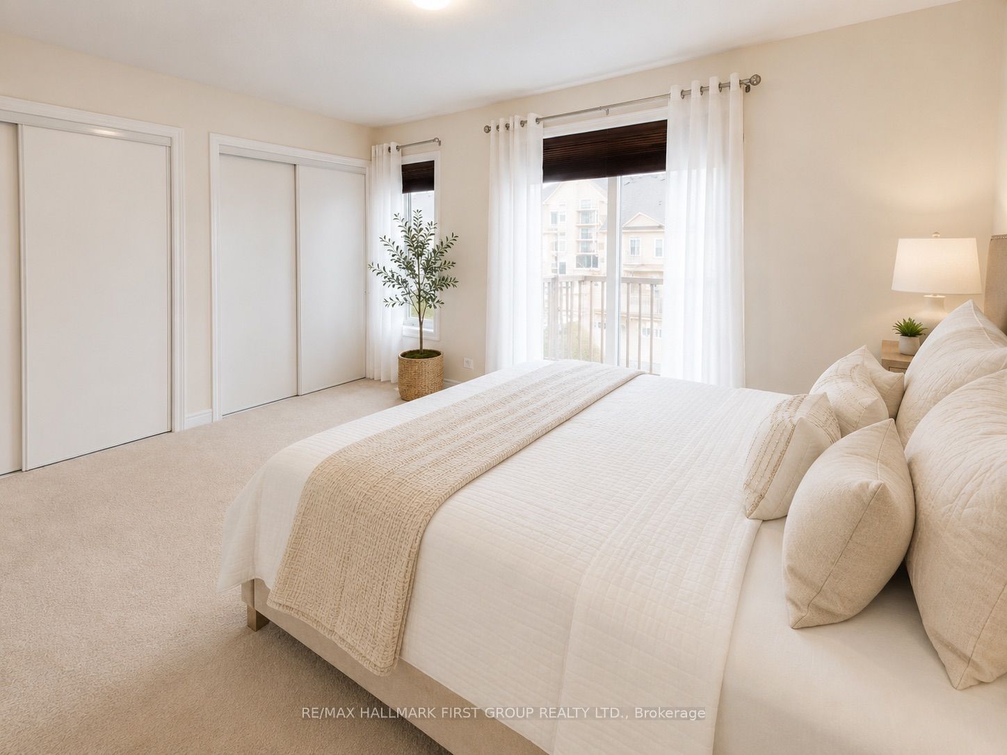 242 Law Drive 60 Property Photo 12