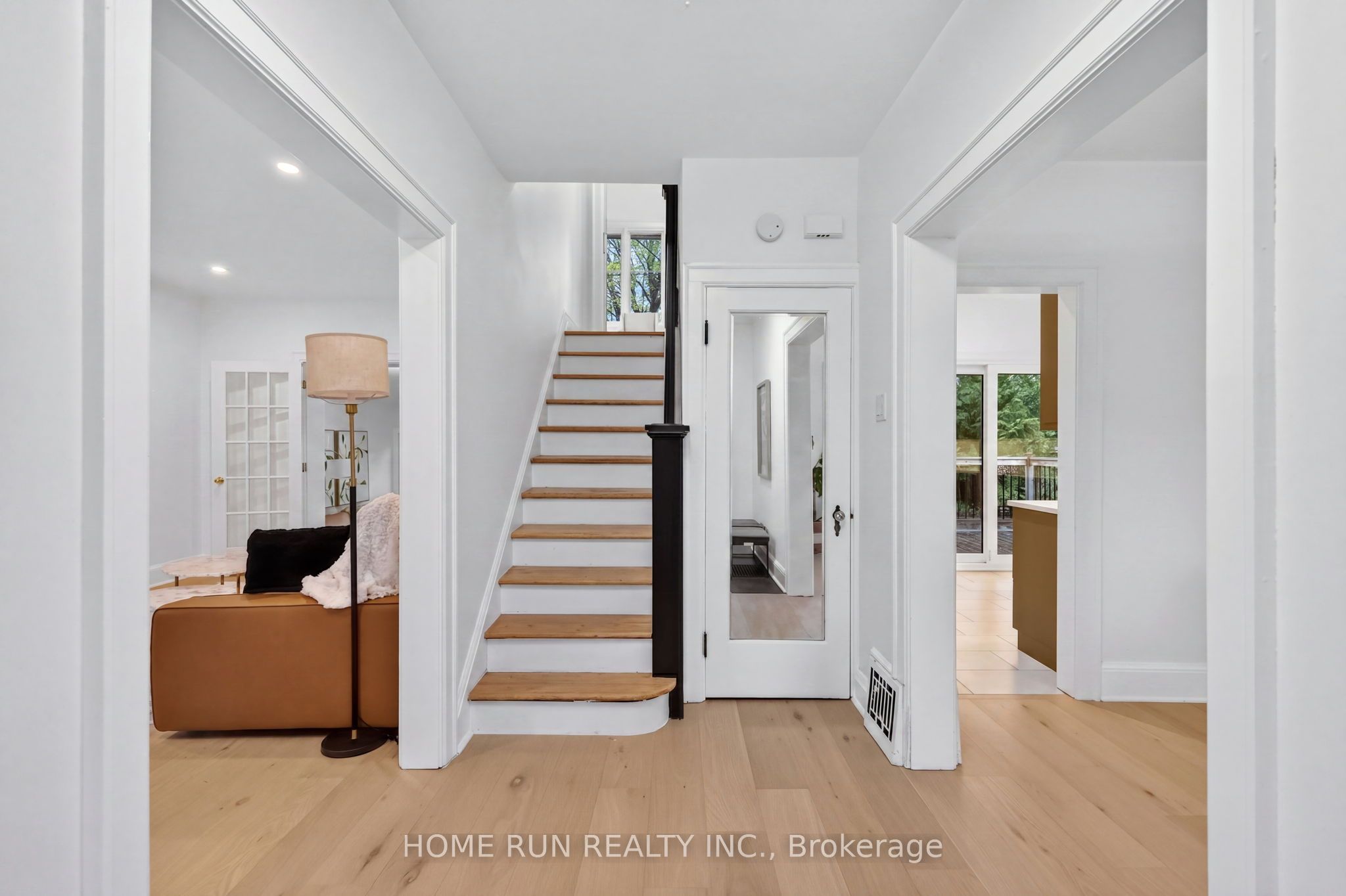 131 Acacia Avenue Property Photo 3