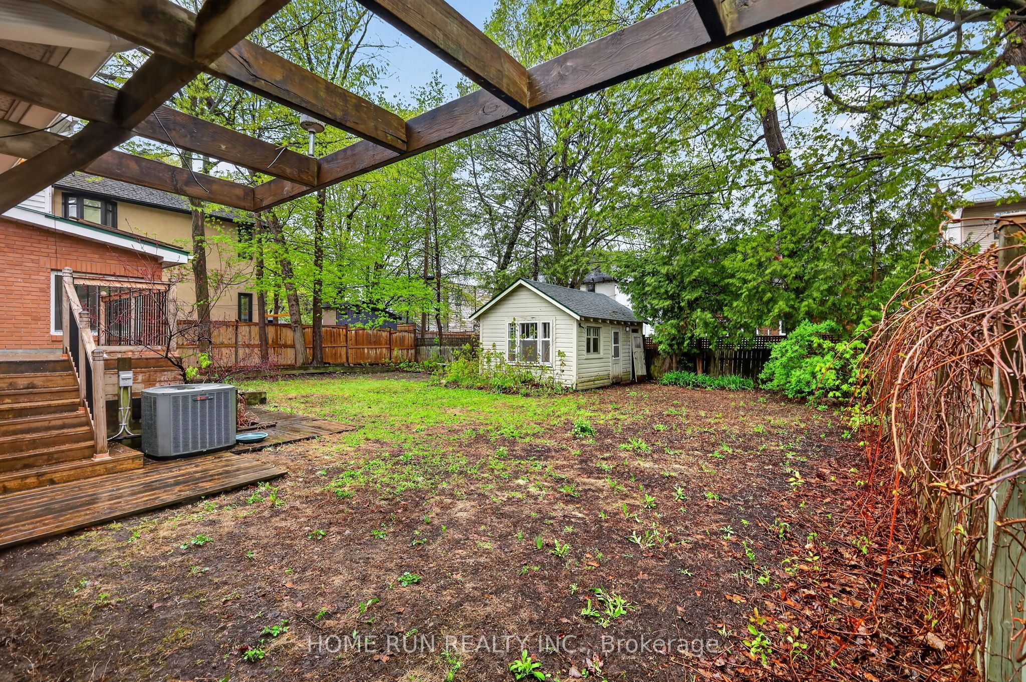 131 Acacia Avenue Property Photo 28