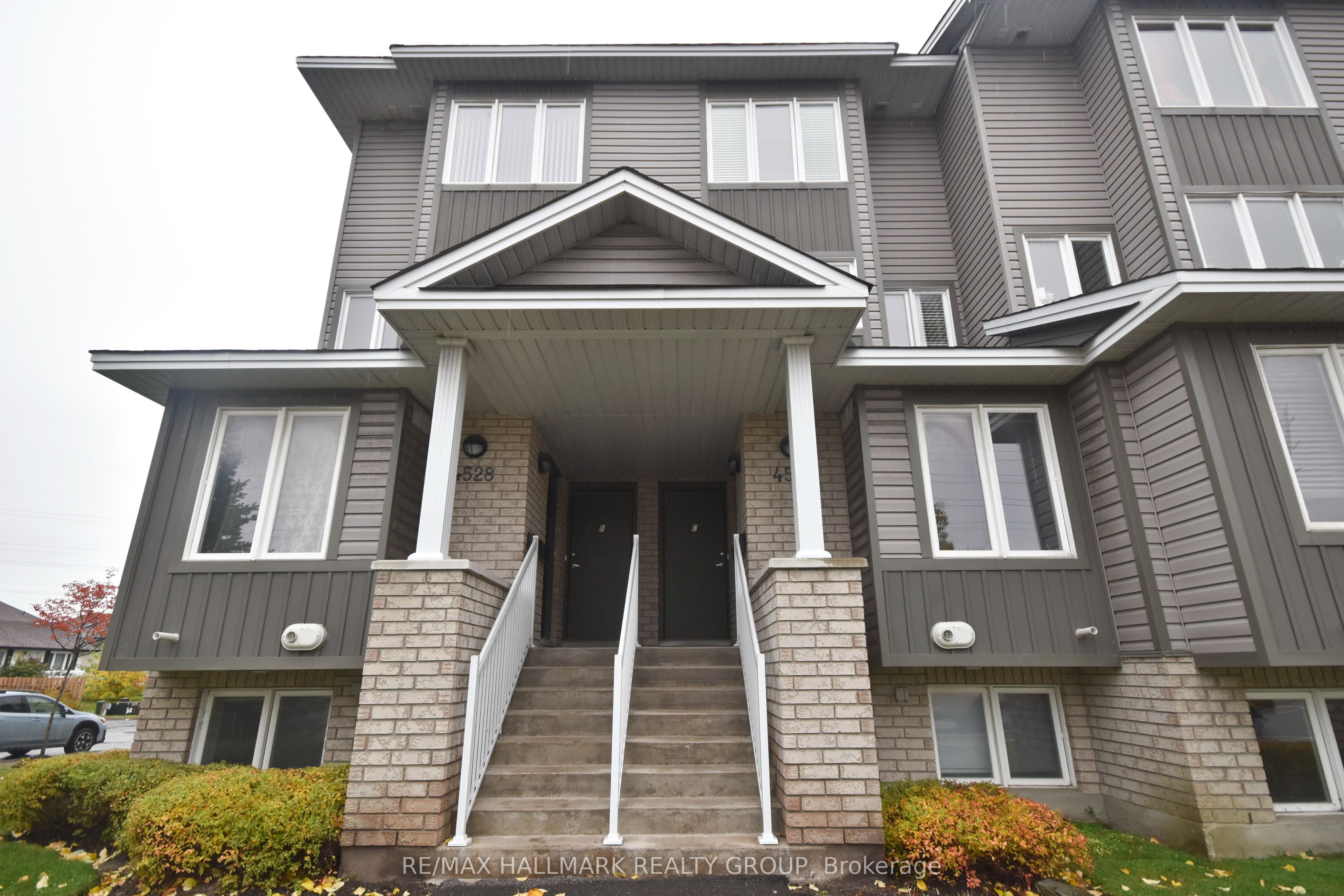 4528 Innes Road D Property Photo 1