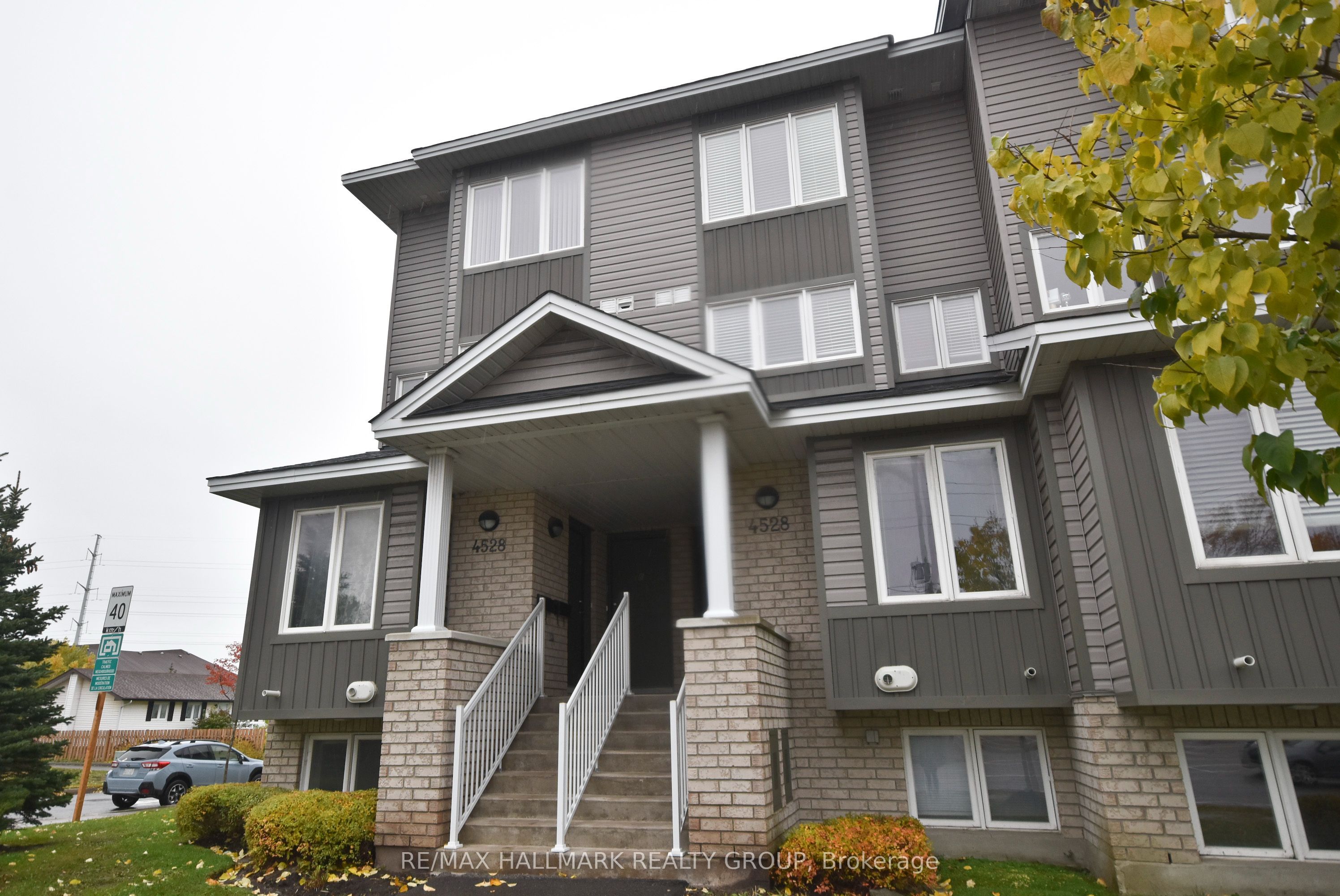 4528 Innes Road D Property Photo 2
