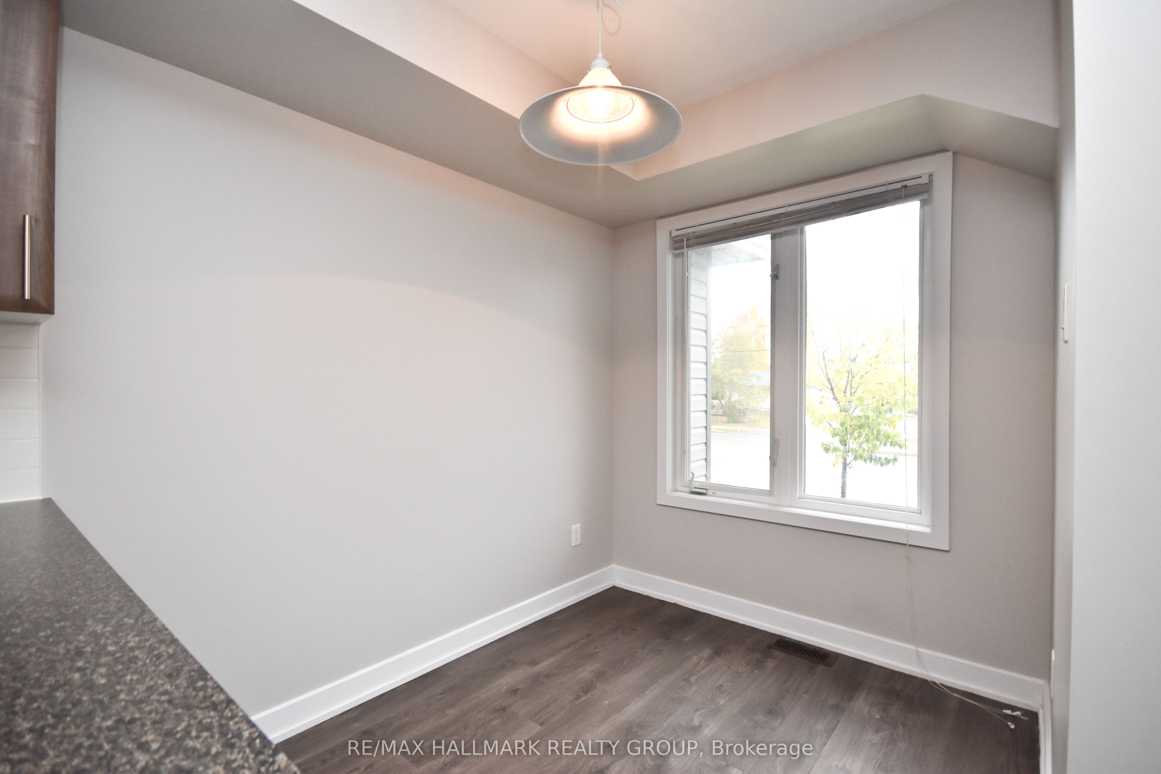 4528 Innes Road D Property Photo 11