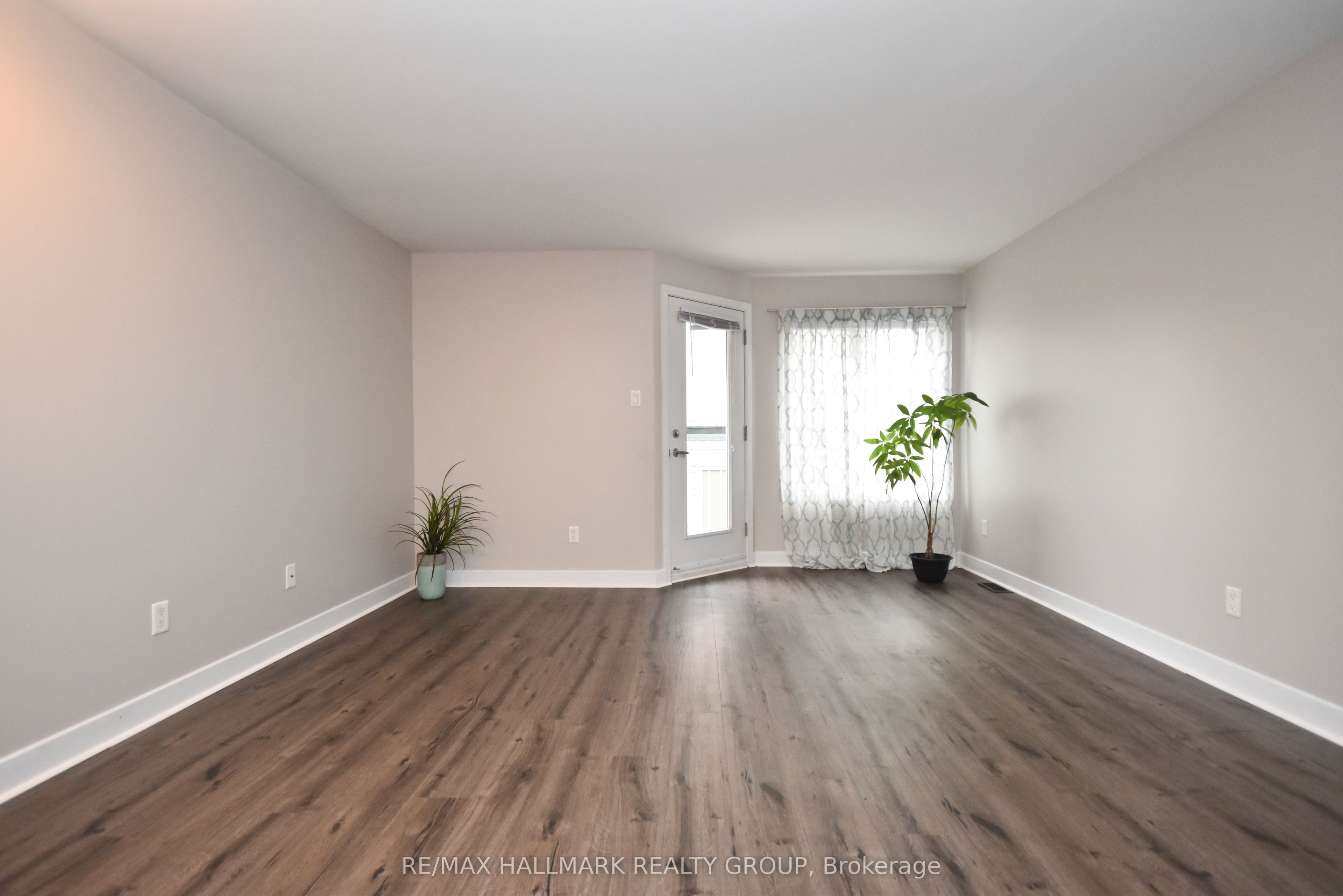 4528 Innes Road D Property Photo 15