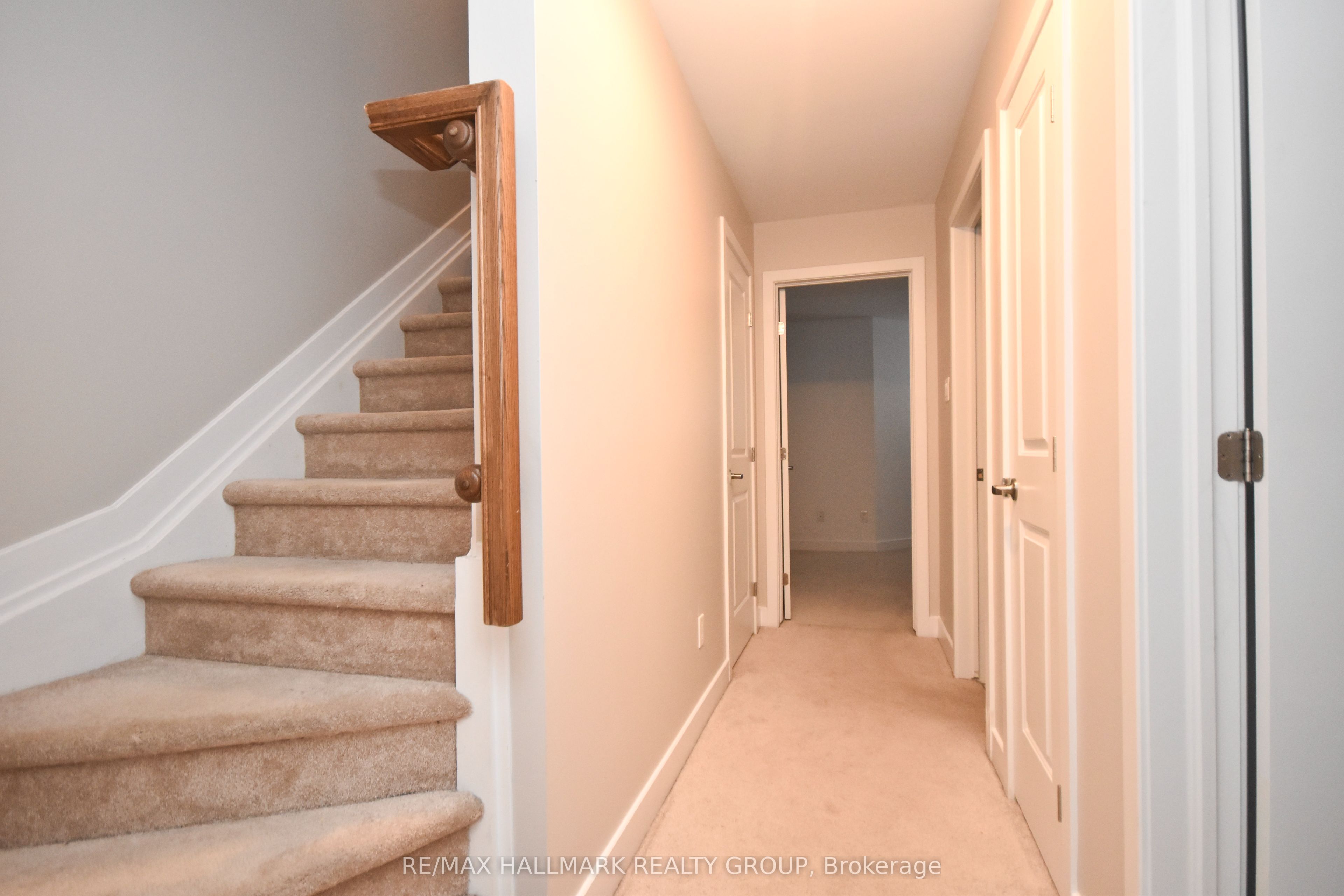 4528 Innes Road D Property Photo 20