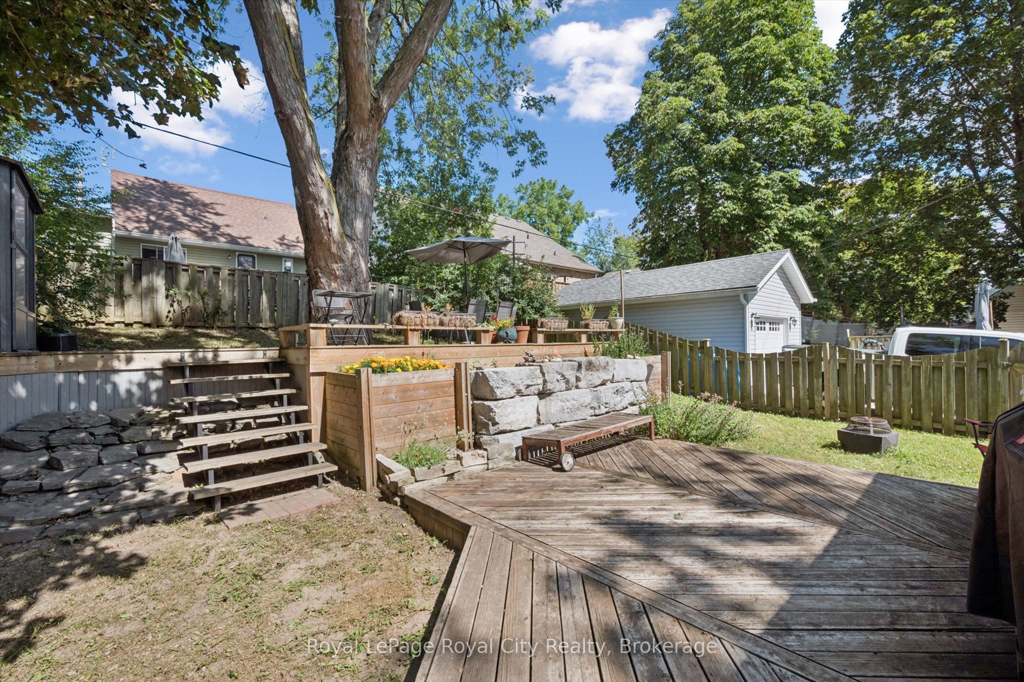 39 Ridgewood Avenue Property Photo 32