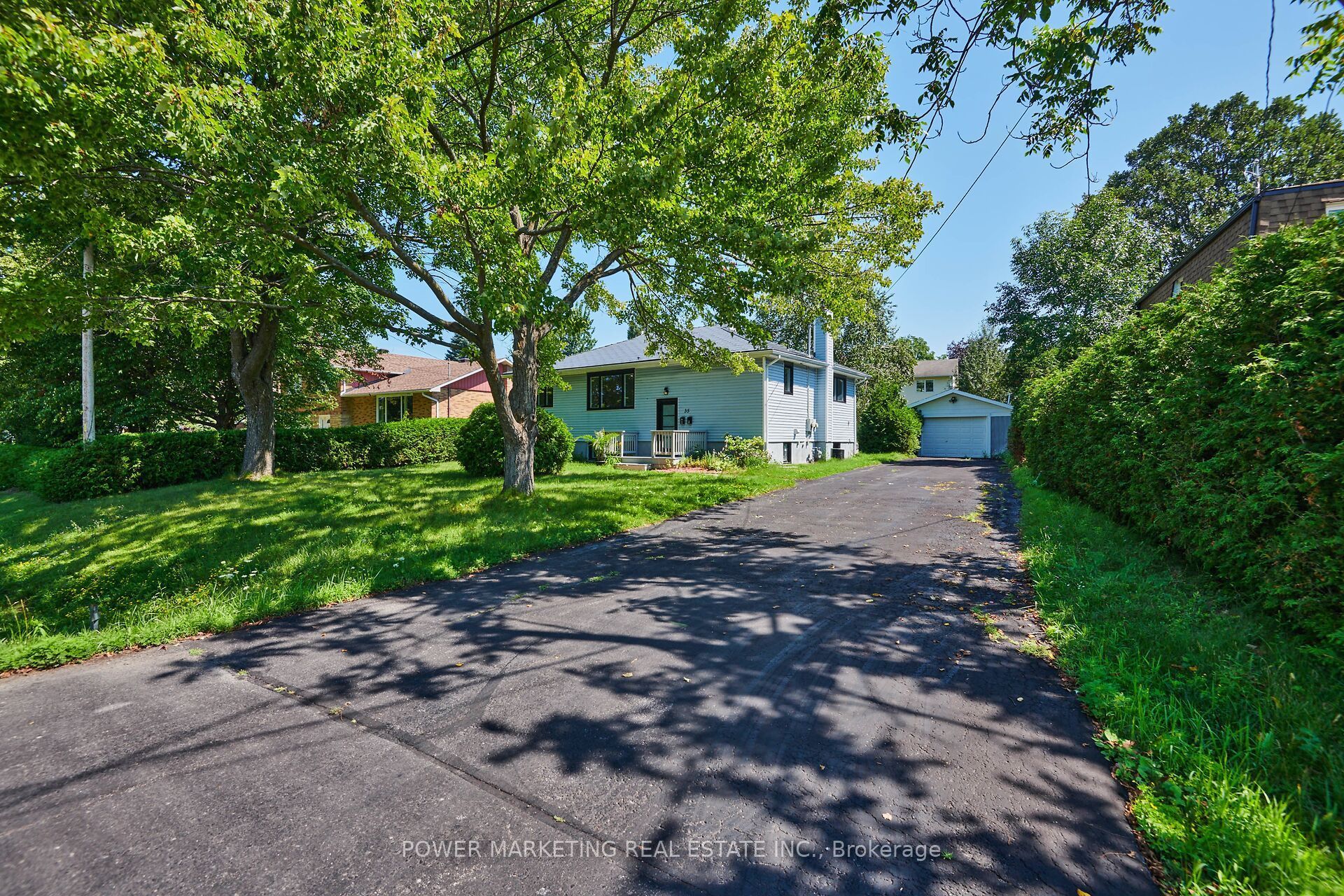 35 Tauvette Street Property Photo 2