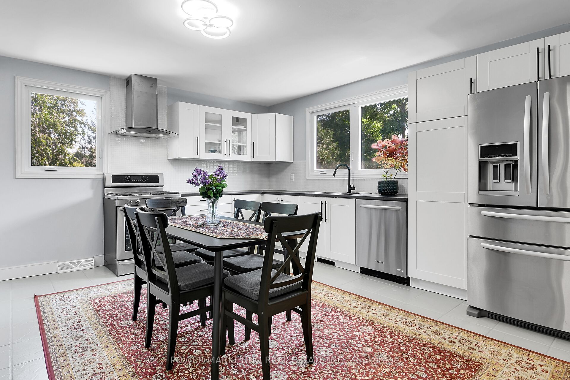35 Tauvette Street Property Photo 10