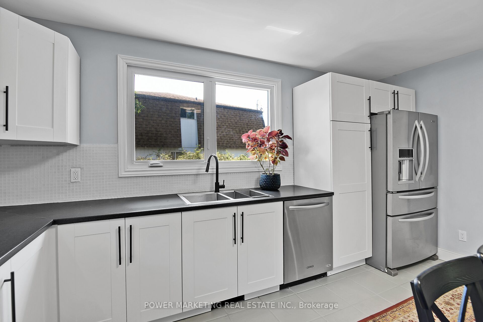 35 Tauvette Street Property Photo 15