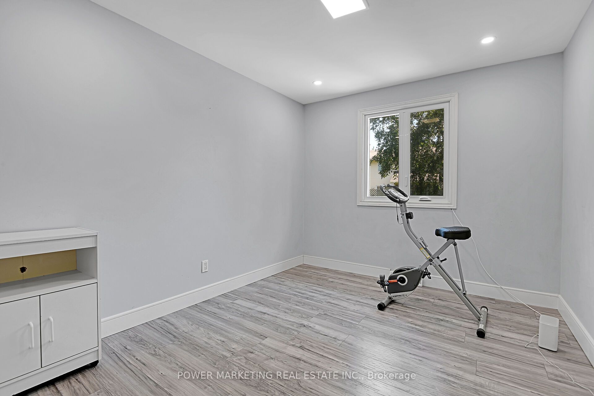 35 Tauvette Street Property Photo 20