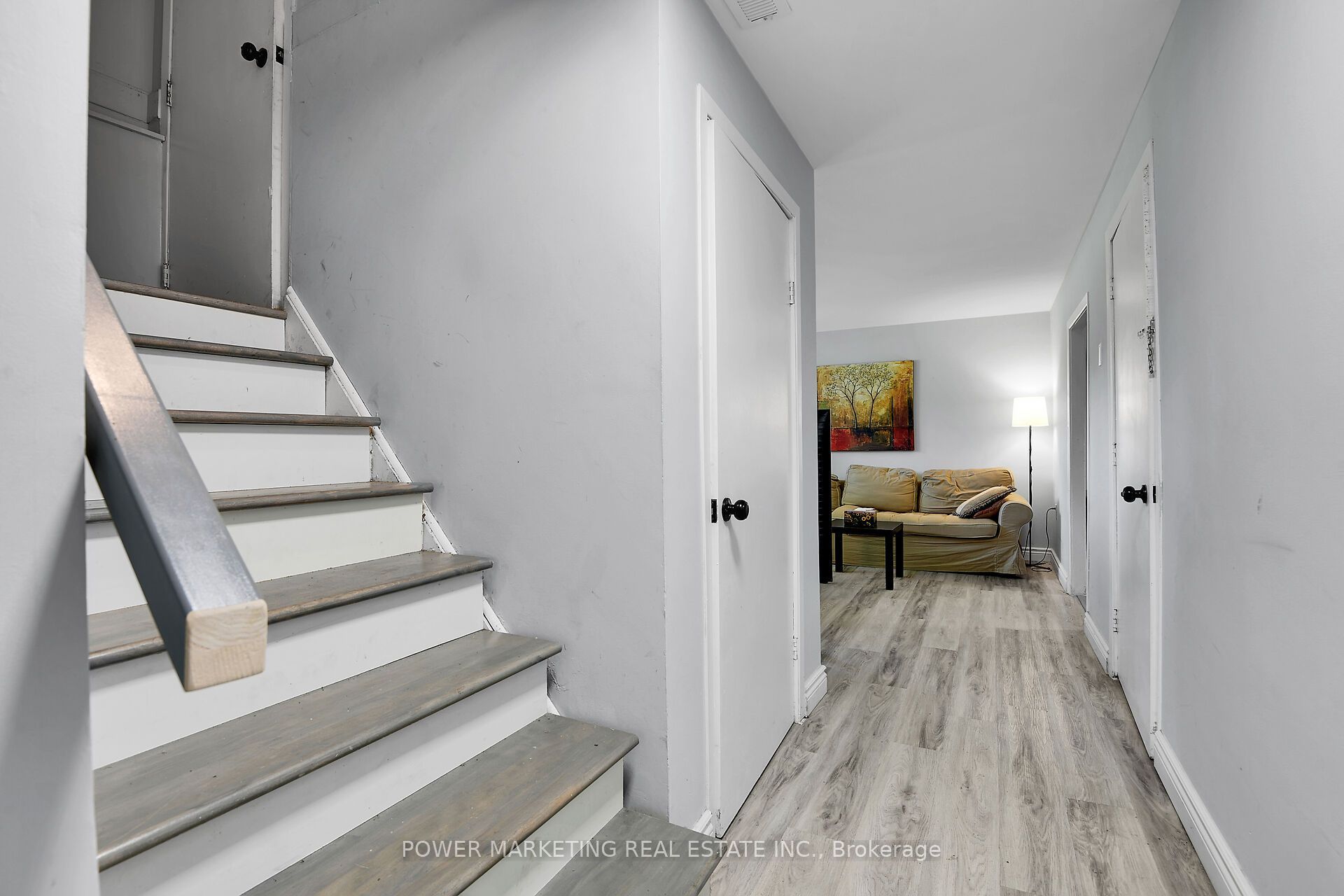 35 Tauvette Street Property Photo 29