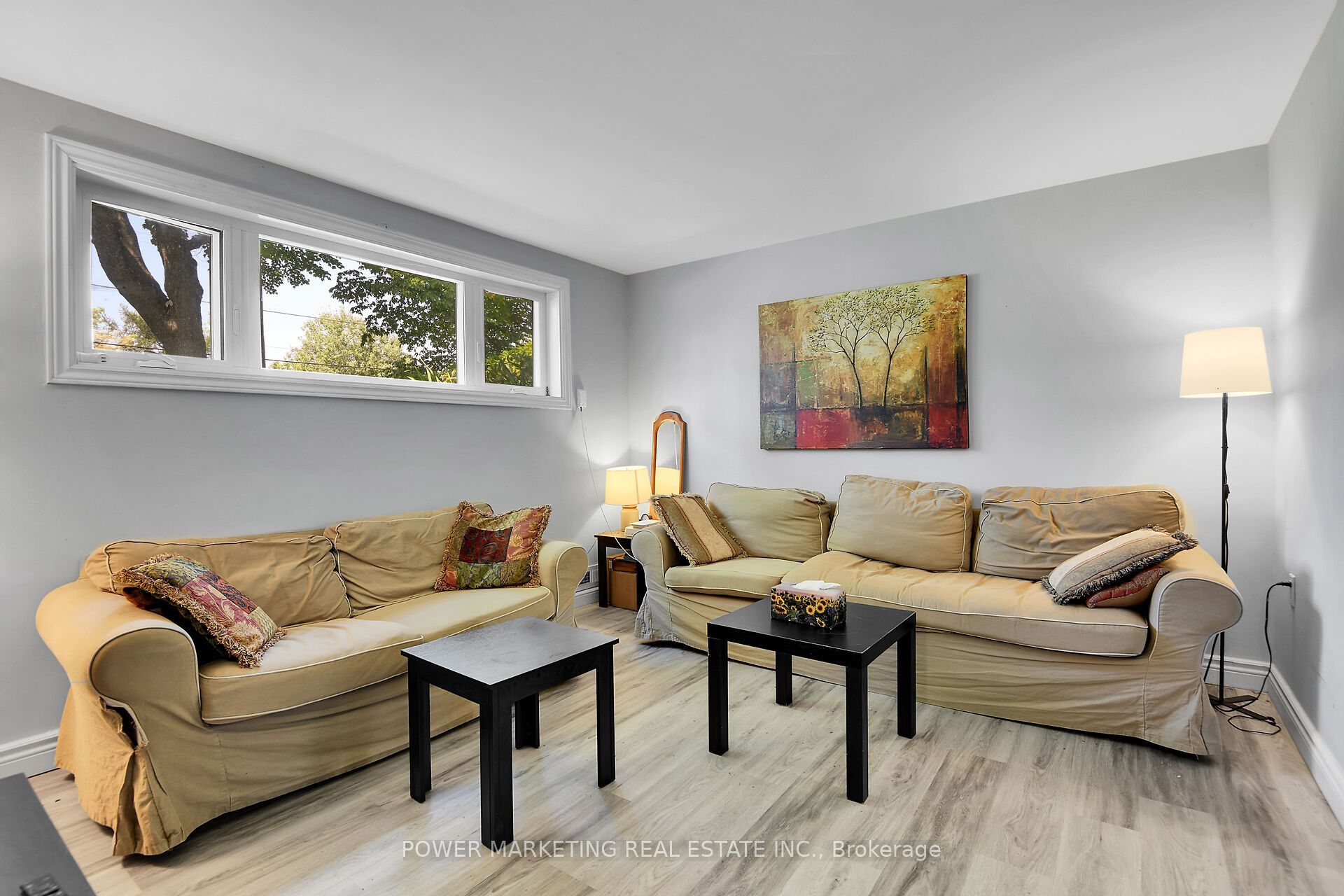 35 Tauvette Street Property Photo 30