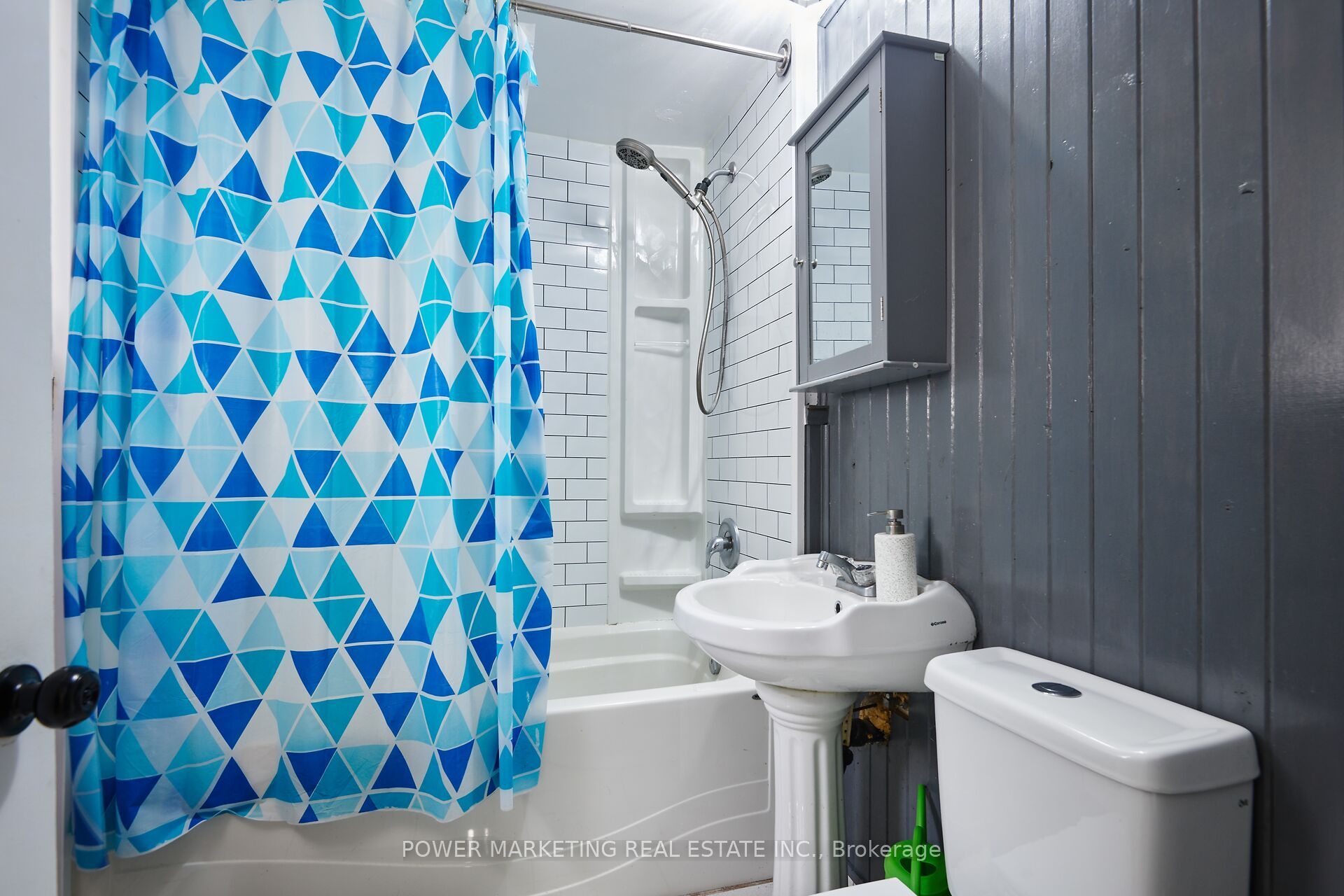 35 Tauvette Street Property Photo 43