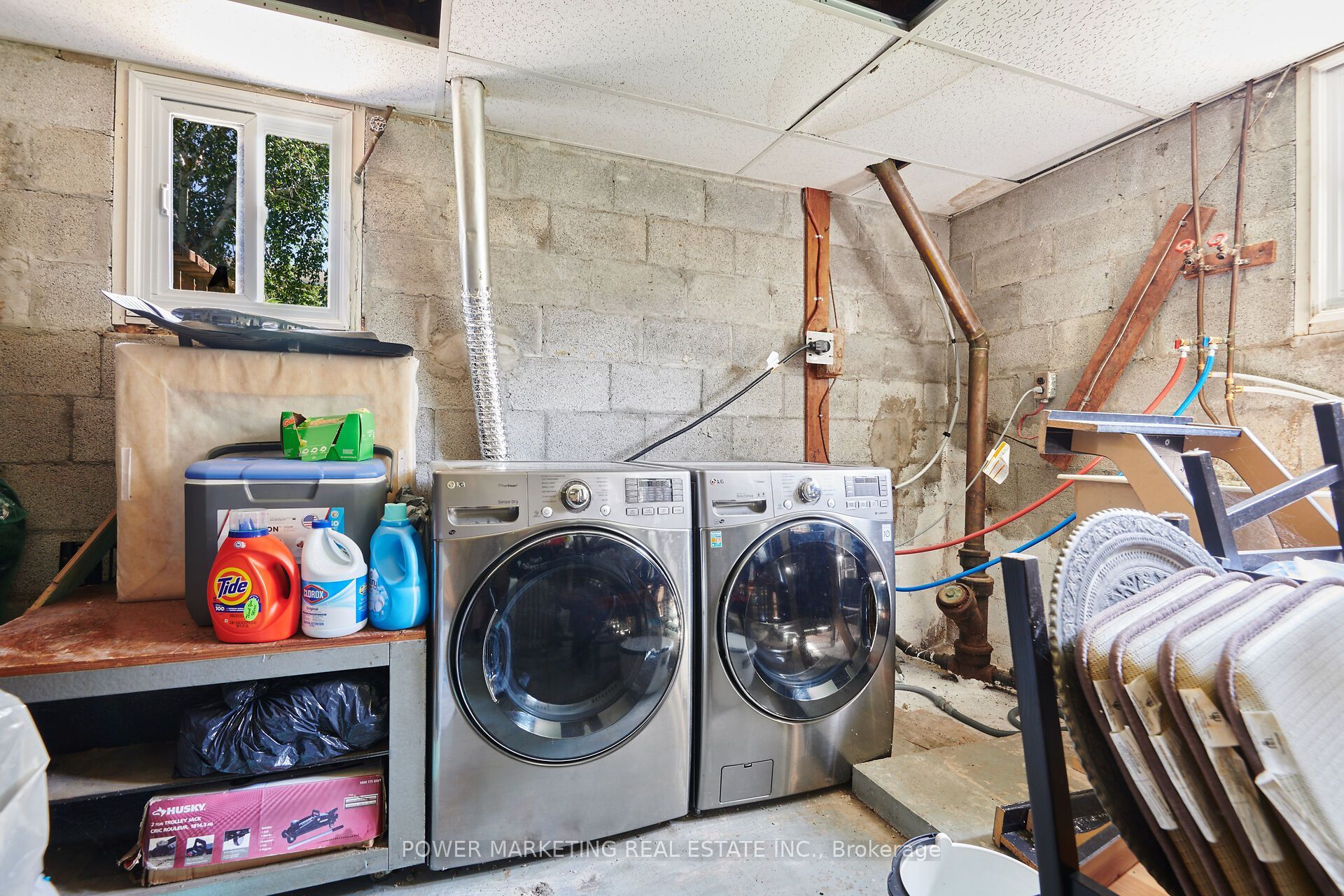 35 Tauvette Street Property Photo 44