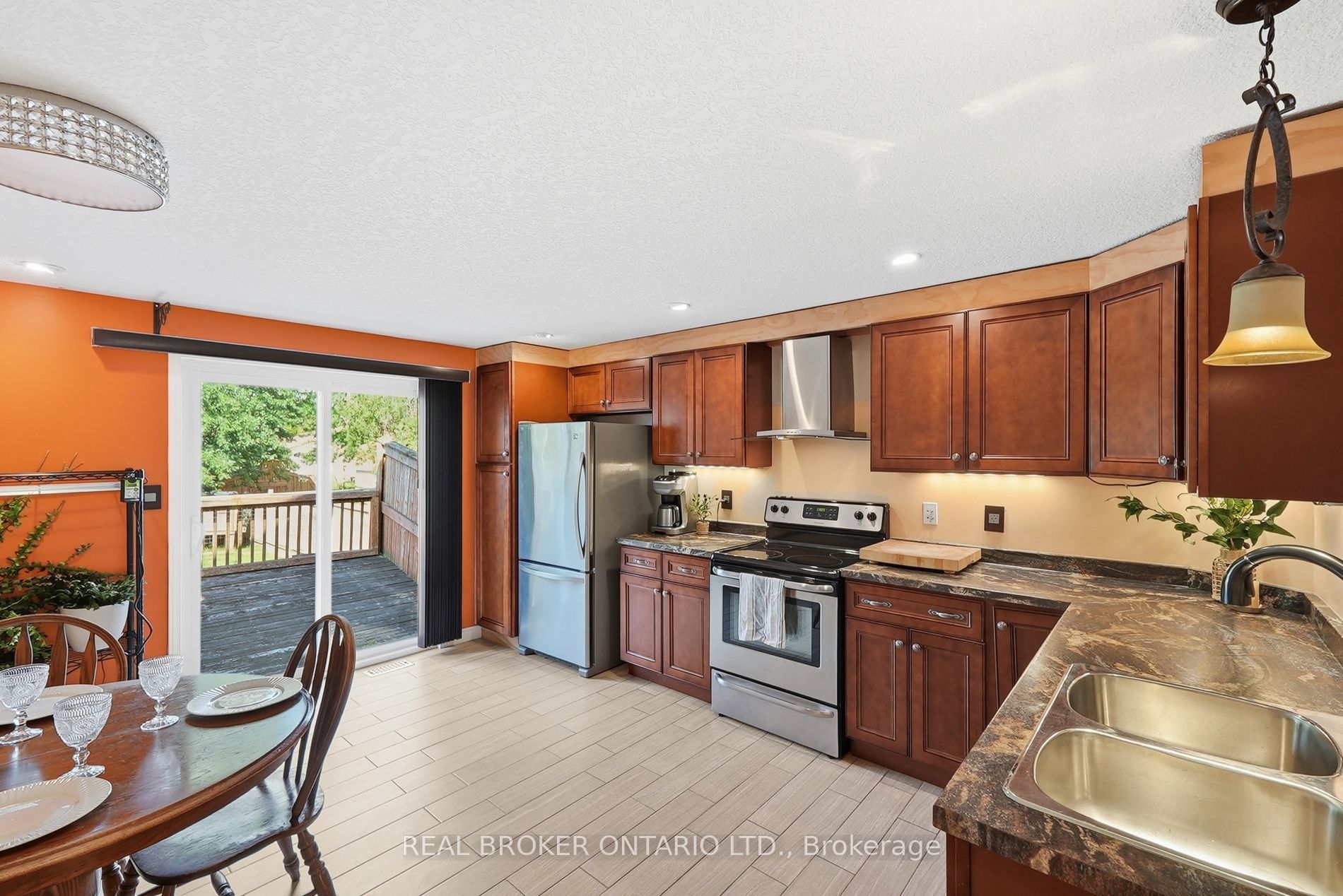 46 Andrews Drive Property Photo 9