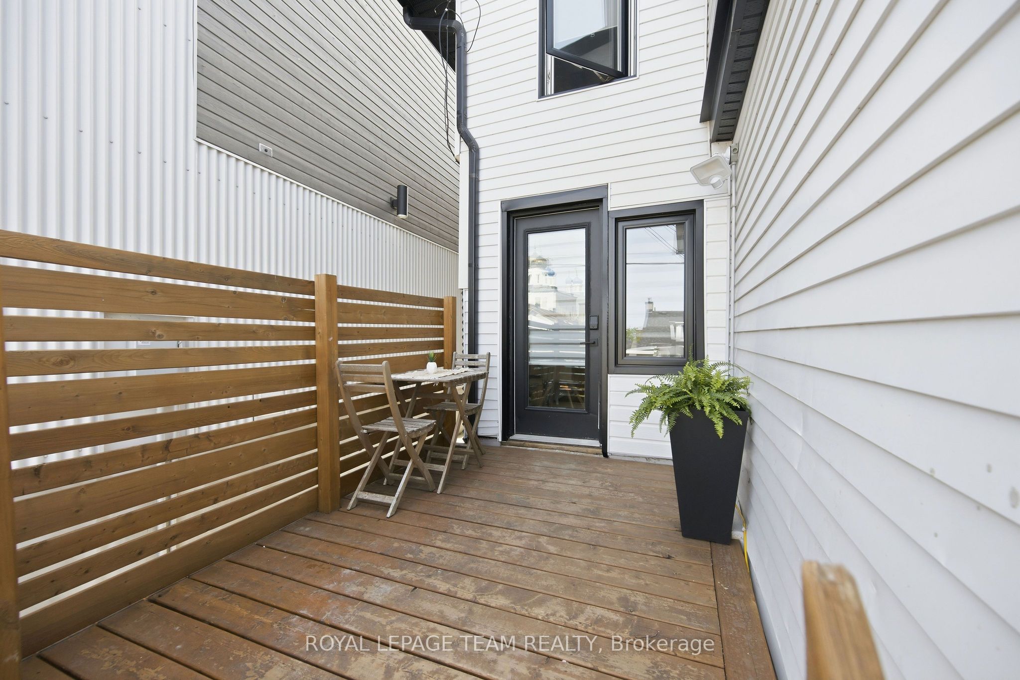 121 Carruthers Avenue Property Photo 20