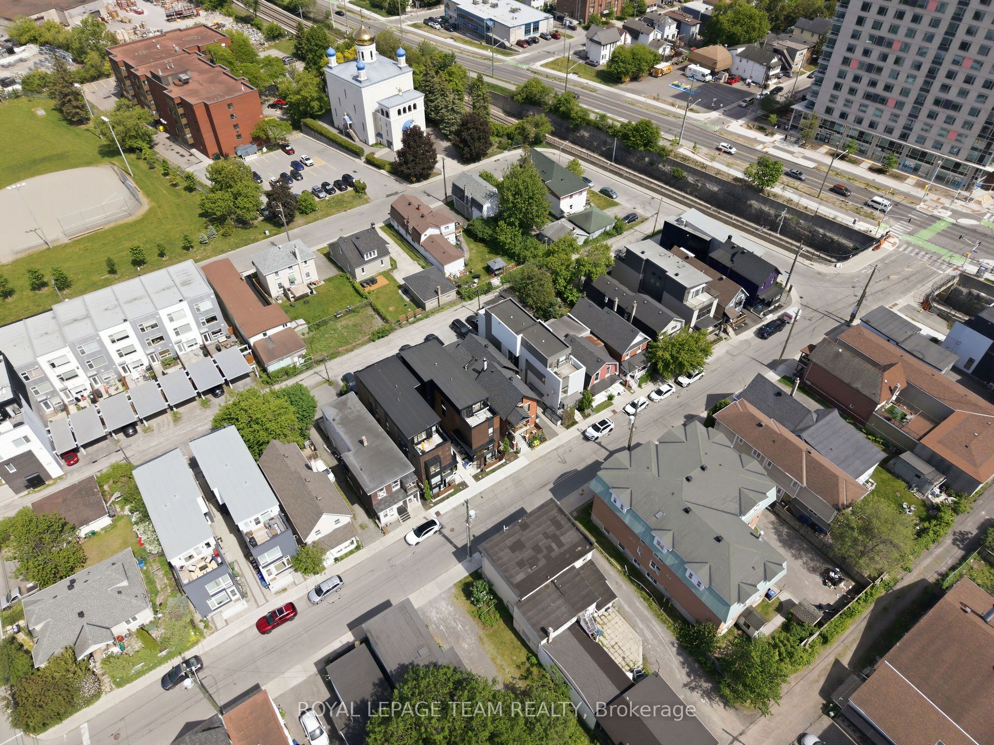 121 Carruthers Avenue Property Photo 25