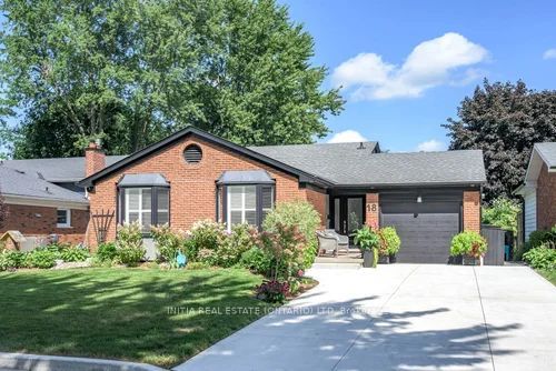 18 Hammond Crescent Property Photo 2