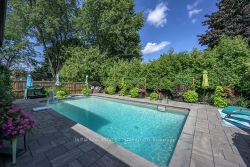 18 Hammond Crescent Property Photo 3