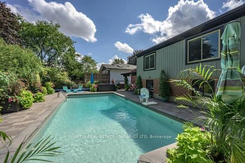 18 Hammond Crescent Property Photo 5