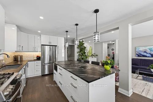 18 Hammond Crescent Property Photo 14