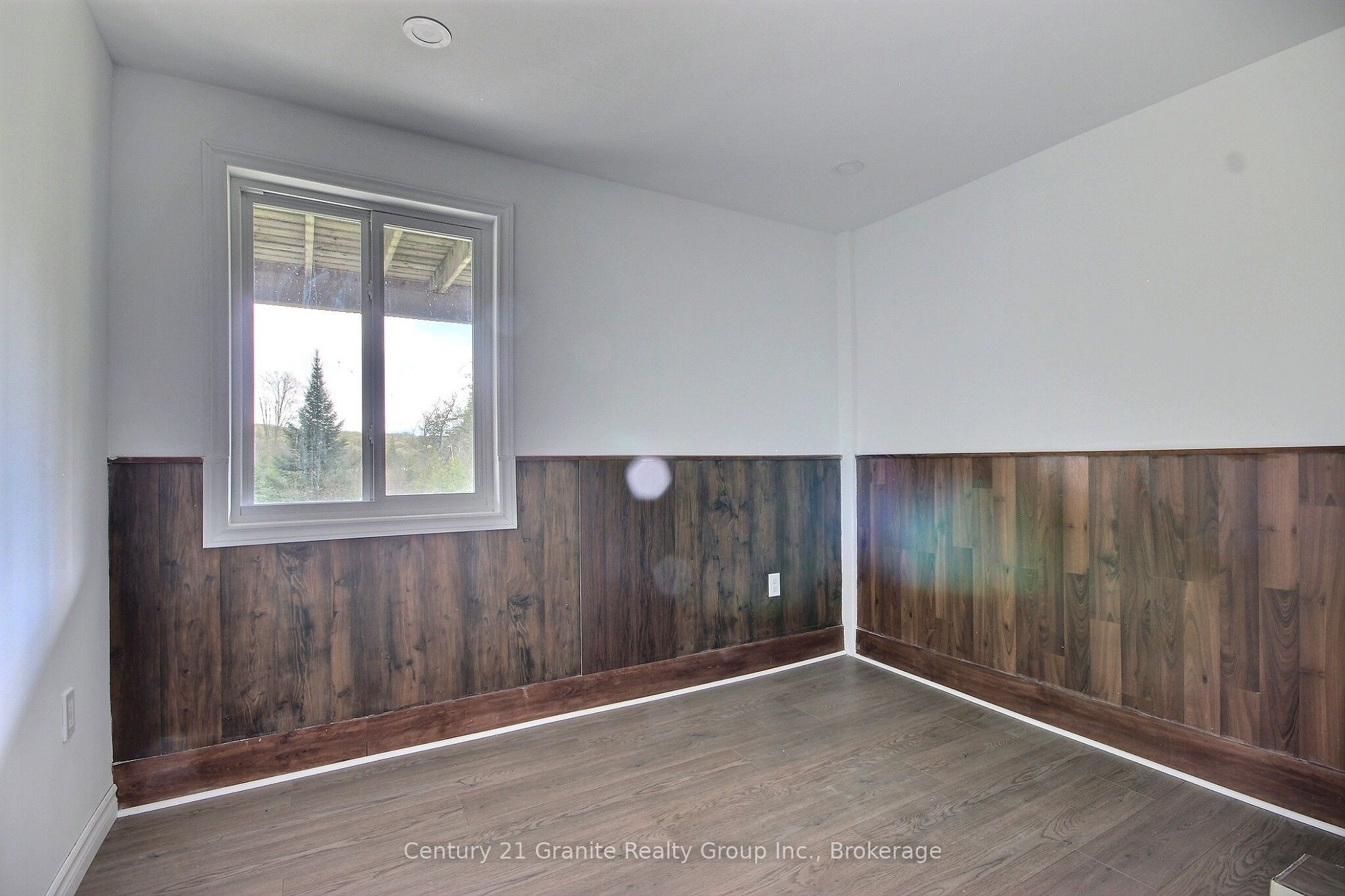 1037 Andek Trail Property Photo 10