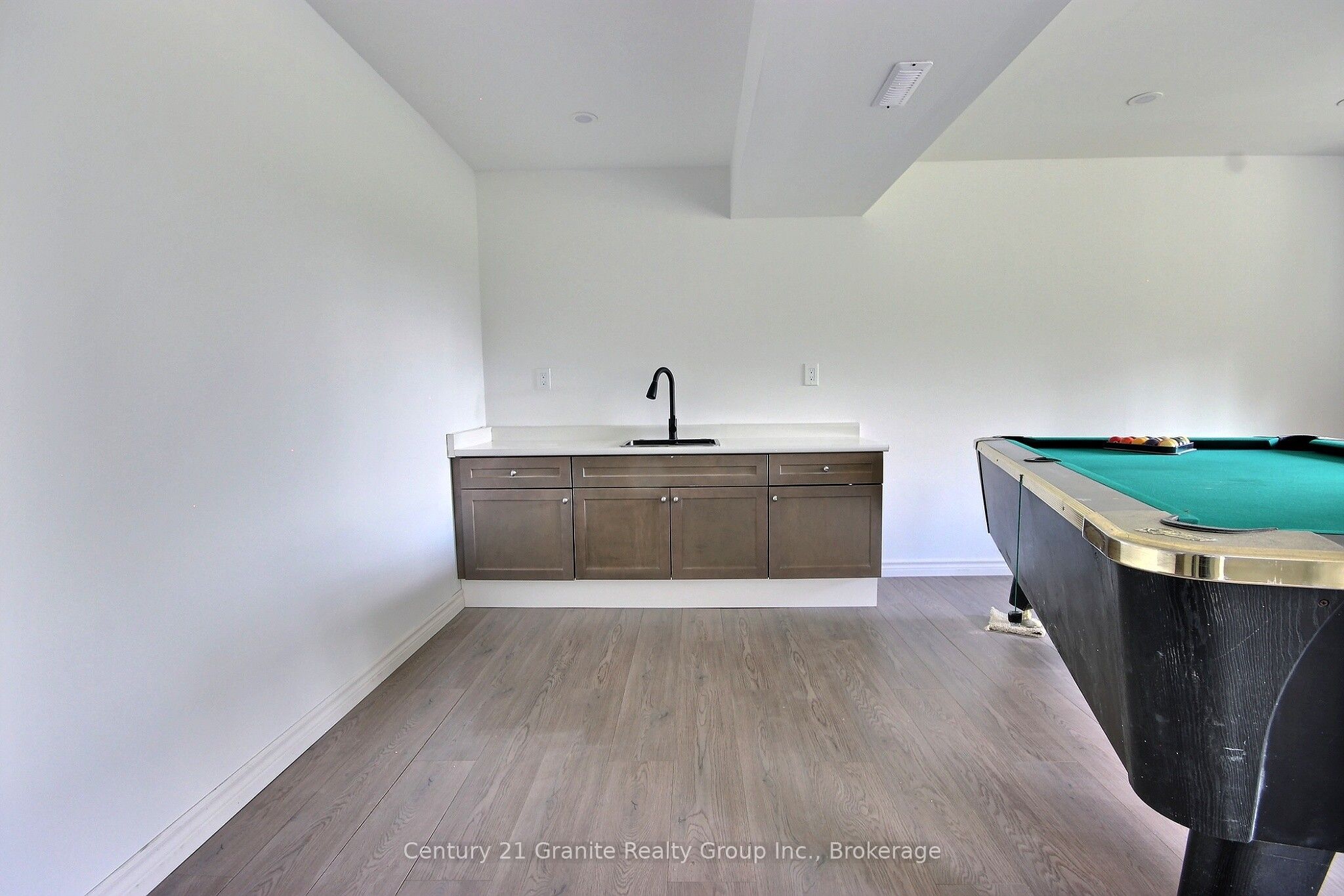 1037 Andek Trail Property Photo 13