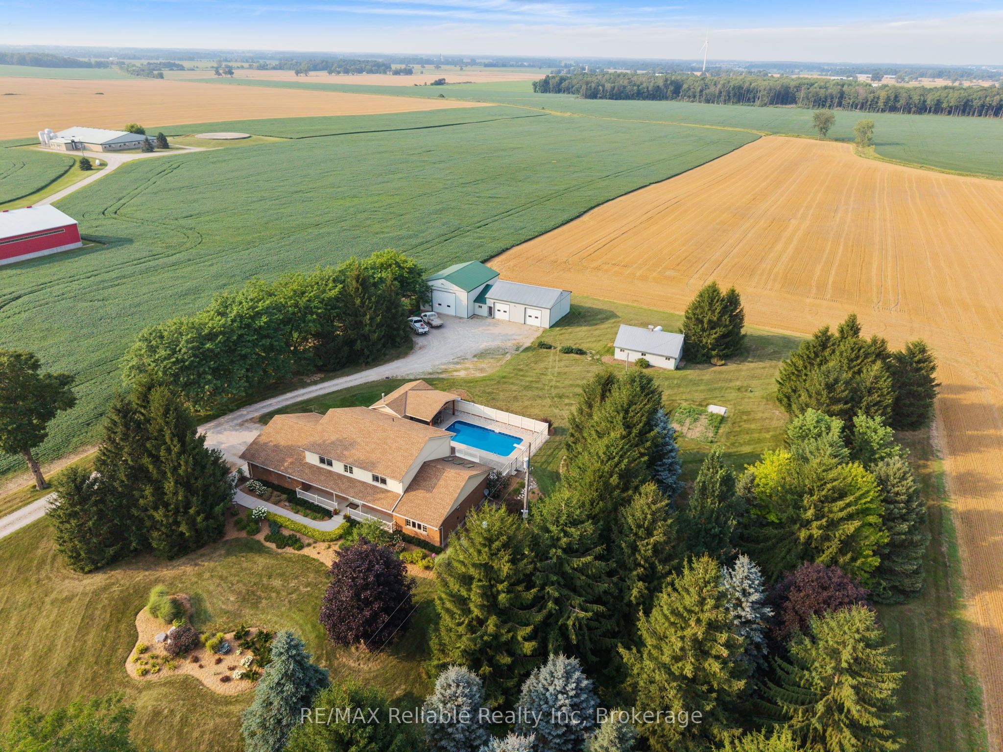 43804 Hydro Line Road Property Photo 1