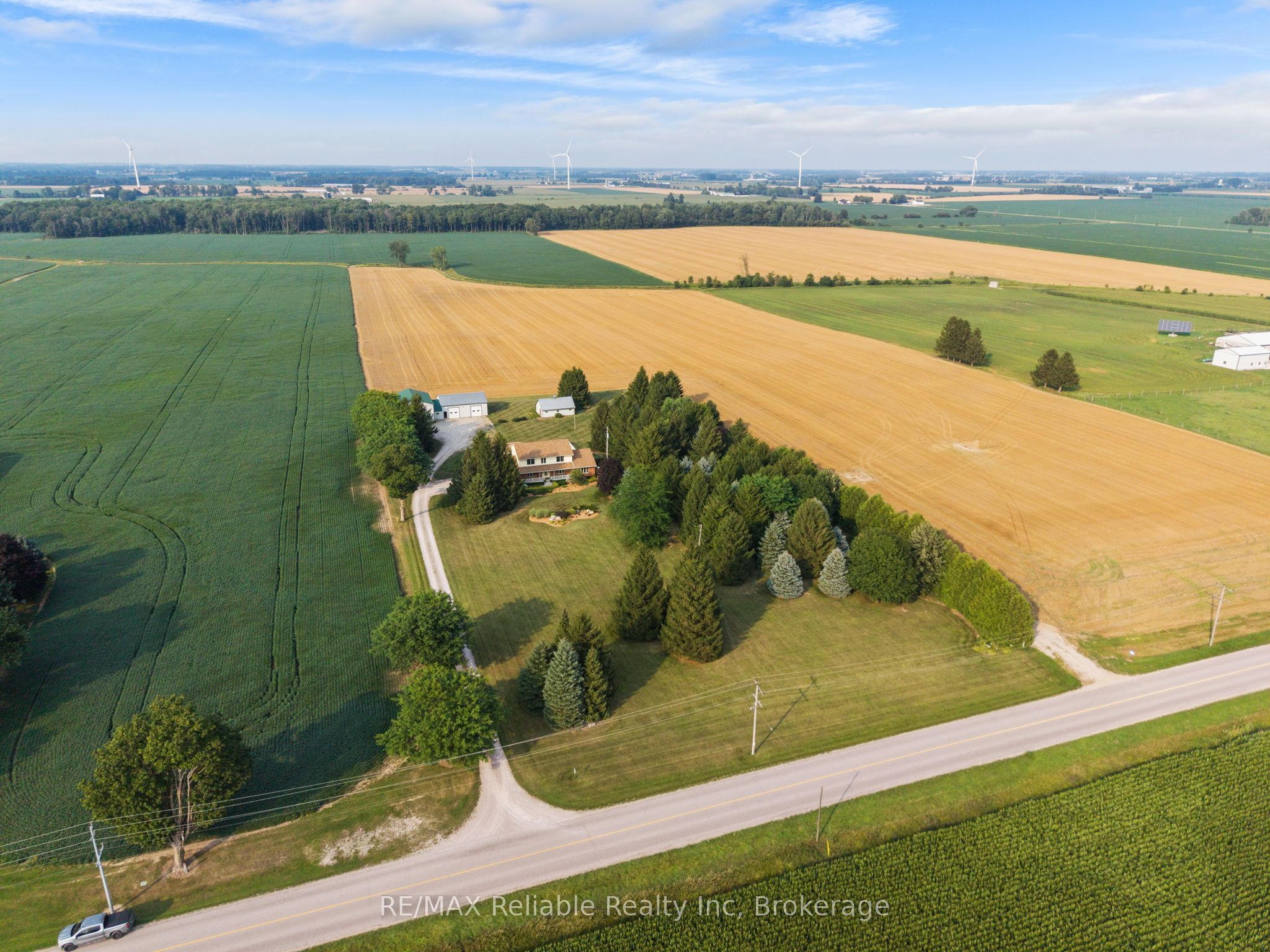 43804 Hydro Line Road Property Photo 3