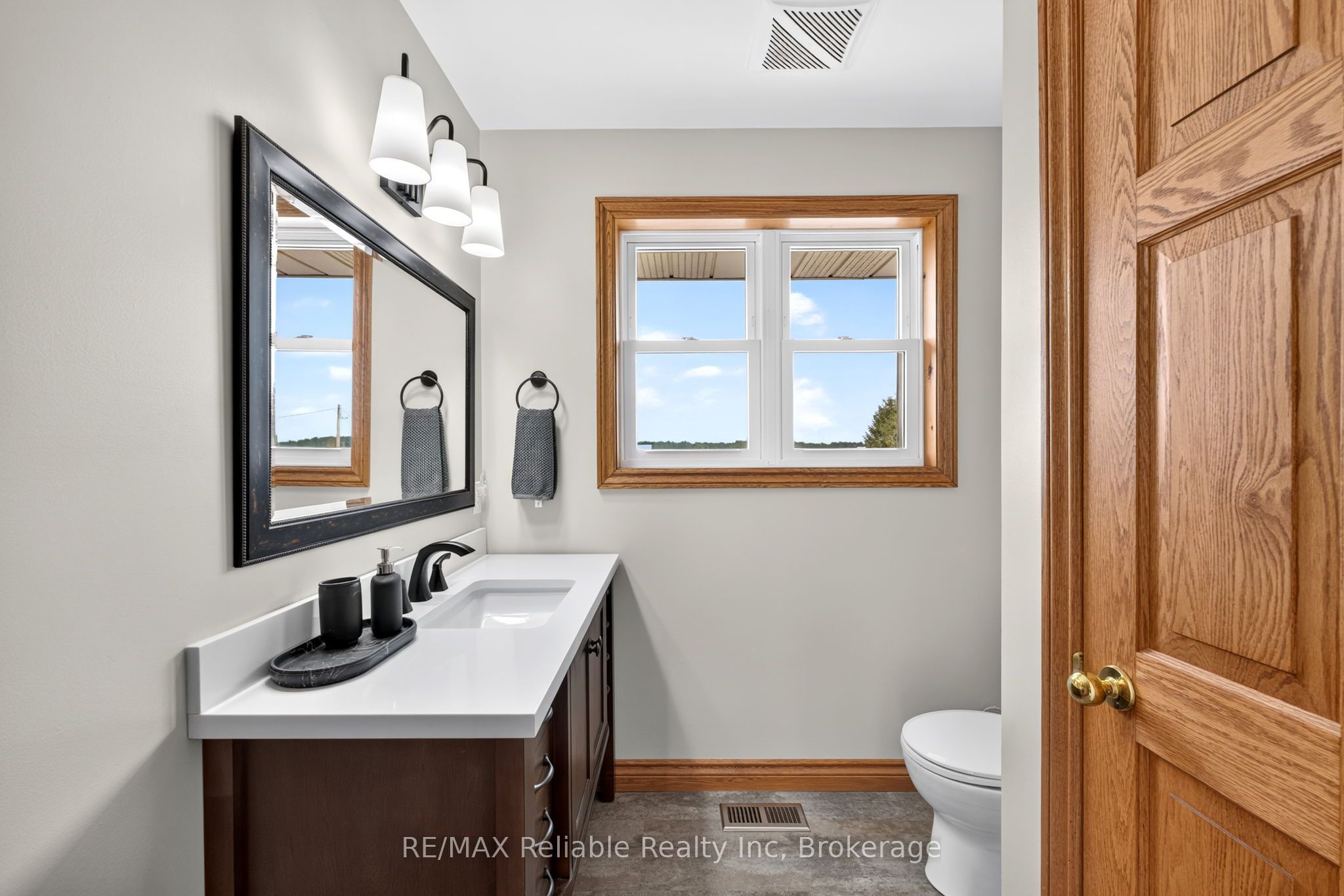 43804 Hydro Line Road Property Photo 27