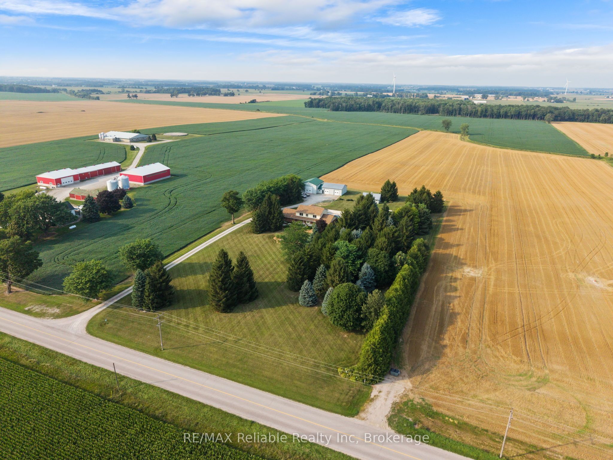 43804 Hydro Line Road Property Photo 43