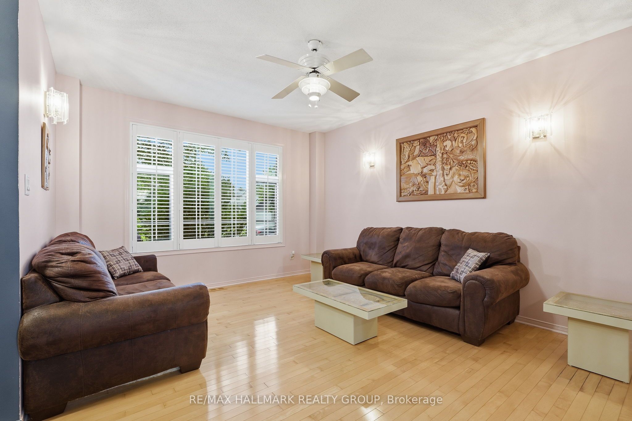 563 Evangeline Street Property Photo 7